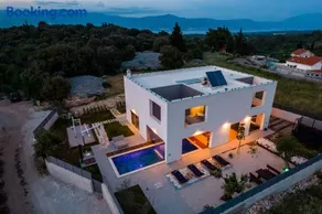 Luxury house Natanel - Image 1