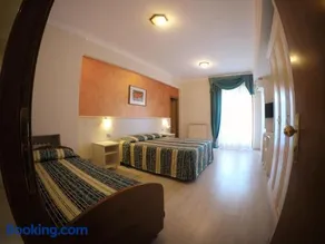 Hotel Ristorante La Ripa - Image 5