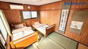 AKARIYA Hostel - Image 2