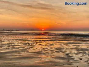 Royal Knokke - Image 1