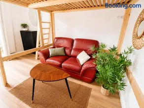 Studio cosy avec terrasse - Proche château - Image 1