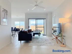 Spacious 4BR Family Retreat Rochedale Oasis - Image 2