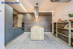 The Executive Industrial Loft - Madrid Rio - High End Kitchen Alquiler Temporal - Image 1