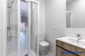 Biator apartment by People Rentals - Image 5