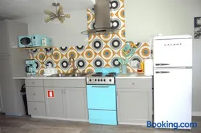 Take it back to simple times with this Retro Retreat! - Image 2