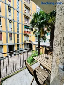 Tiny & Cosy Studio Flat in Como - Image 3
