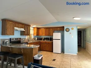 spacious one Bedroom mobil home - Image 3