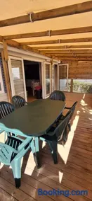 Mobilheim mit beheiztem Pool und Terrasse - Image 3