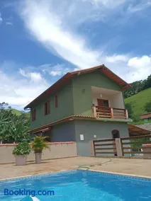 Casa para temporada em Fazenda, natureza exuberante, muito verde. - Image 1