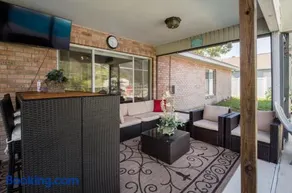 Private Centrally located Cozy relaxing Getaway! - Image 2