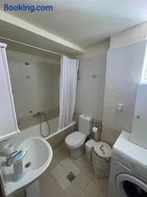 Ouranias Guesthouse - Image 2