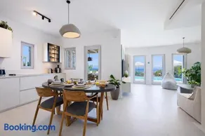 Black Pearl Villa - Sea Front - Image 3
