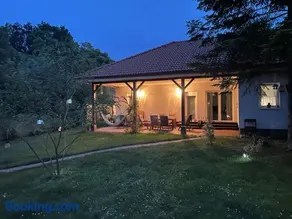 Gesztenyeház guest house with hot tub - Image 2