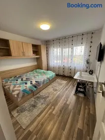 Apartament Madalina cu 2 dormitoare si vedere spre Dunare - Image 2