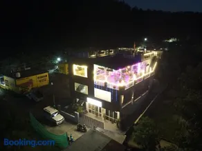 Cap10 Cafe - Image 2
