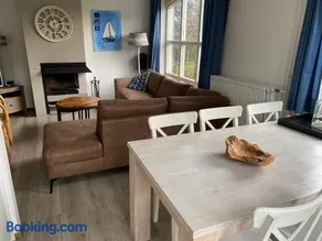 Dune Park Bungalow Stuga, Sauna, BBQ, Netflix - Image 1