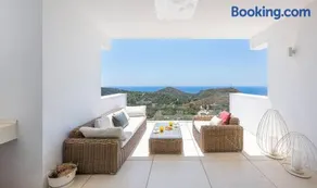 Casa Kolibri, 5m from Marbella, Apartment with Stunning Views - Image 2