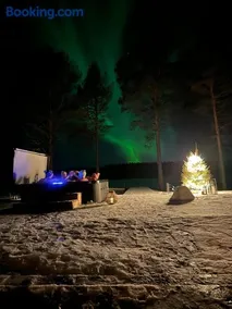 Arctic Circle Holiday homes, Lakeside holiday home - Image 1