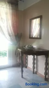 Nana Hotel - Image 4