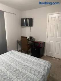 Suite in Dania Beach - Image 4