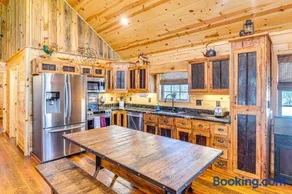 Hot Tub + Fire Pit: Dog-Friendly Cabin in Murphy! - Image 1