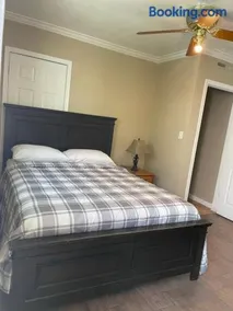DIAMOND STUDIO SUITE Full kitchen SWIMMING POOL private gated yard Arts Roosevelt row ASU convention ctr stadiums airport Downtown Phx - Image 4