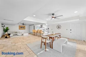 Luxe Waterfront Escape Pool & Fire Pit - Image 1