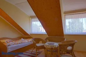 Beautiful accommodation with garden - Image 5