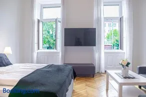 Vibrant 3BR near AKH Hospital - Perfect for Groups - Image 2