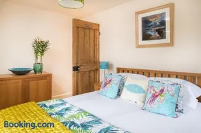 Trevigue Cottage - Image 1