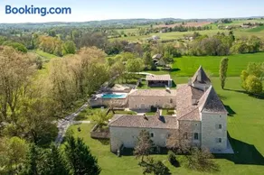 Chateau Secretary - Image 4