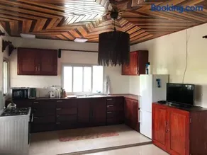 Deux-Palmes-Kribi, proche de la plage, confortable et adapté aux familles - Image 2