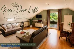 Green Door Loft Stilvolles 160 m2 Apartment Balkon Gartenblick Workstation Hundefreundlich - Image 1