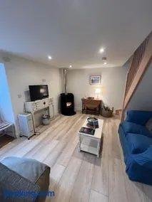 A Little Find - Secluded Stylish Coastal Hideaway near Isle of Skye - Image 3