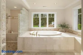 Private Luxury 6-Acres Estate Pool Court Goats - Image 4