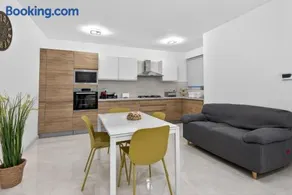 Contemporary Retreat - Image 1