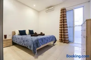 Valletta Triton Apartment - Image 4