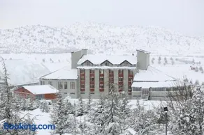 West Davraz Hotel - Image 4