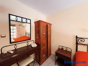 Villa Eleni Seaside Apartments-40 meters from Beach - Image 2