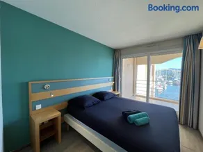 Cap Hermes 200 residence avec piscine et vue port - Image 4