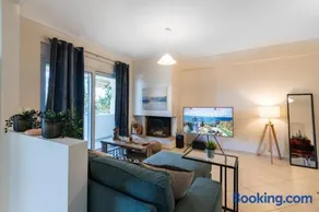 Dazzling and stylish 2BR Apartment - Image 2