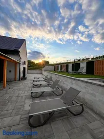 Aszúvilág Rezidencia with Sauna & Jacuzzi - Image 3