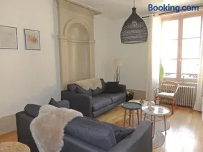 Le Breuil - Spacieux, Chaleureux, Emplacement Idéal - Image 3