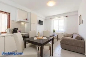 Apartmani Xenia & Desiderio - Image 2
