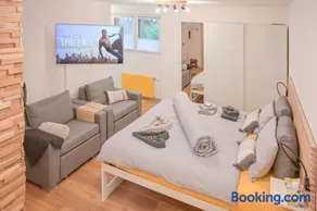 Ambassador Yellow Home - Image 1
