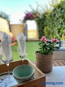 Beach flat with garden - Image 4