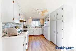 Swift Beach House - Image 1