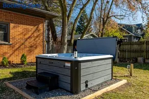 Main Street Retreat Hot Tub Sleeps 8 - Image 4