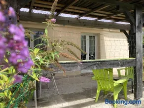 F1 noir/anis, avec terrasse couverte et jardin (E) - Image 2