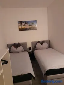 Ferienwohnung Berlin - Schönefeld Flughafen mit Küche - Image 4